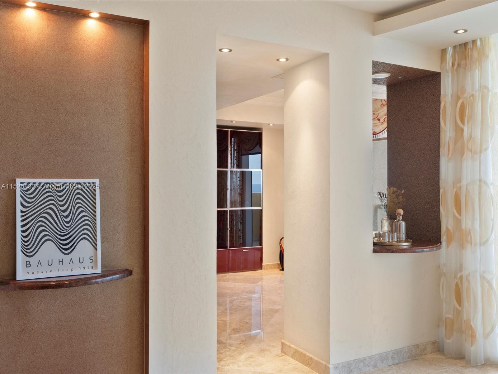 ACQUALINA OCEAN RESIDENCES - Residential