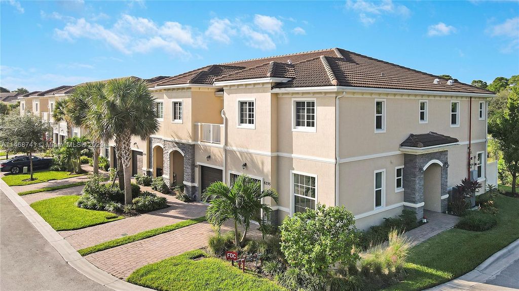 Photo of 6295 SE Portofino Cir, Hobe Sound, FL 33455 (MLS # A11468741)