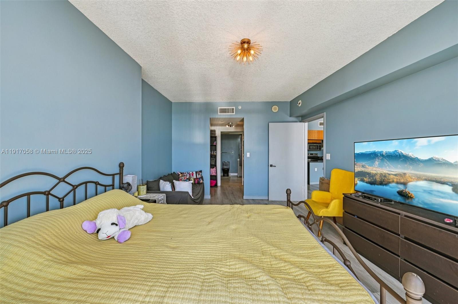 OPERA TOWER CONDO - Residential