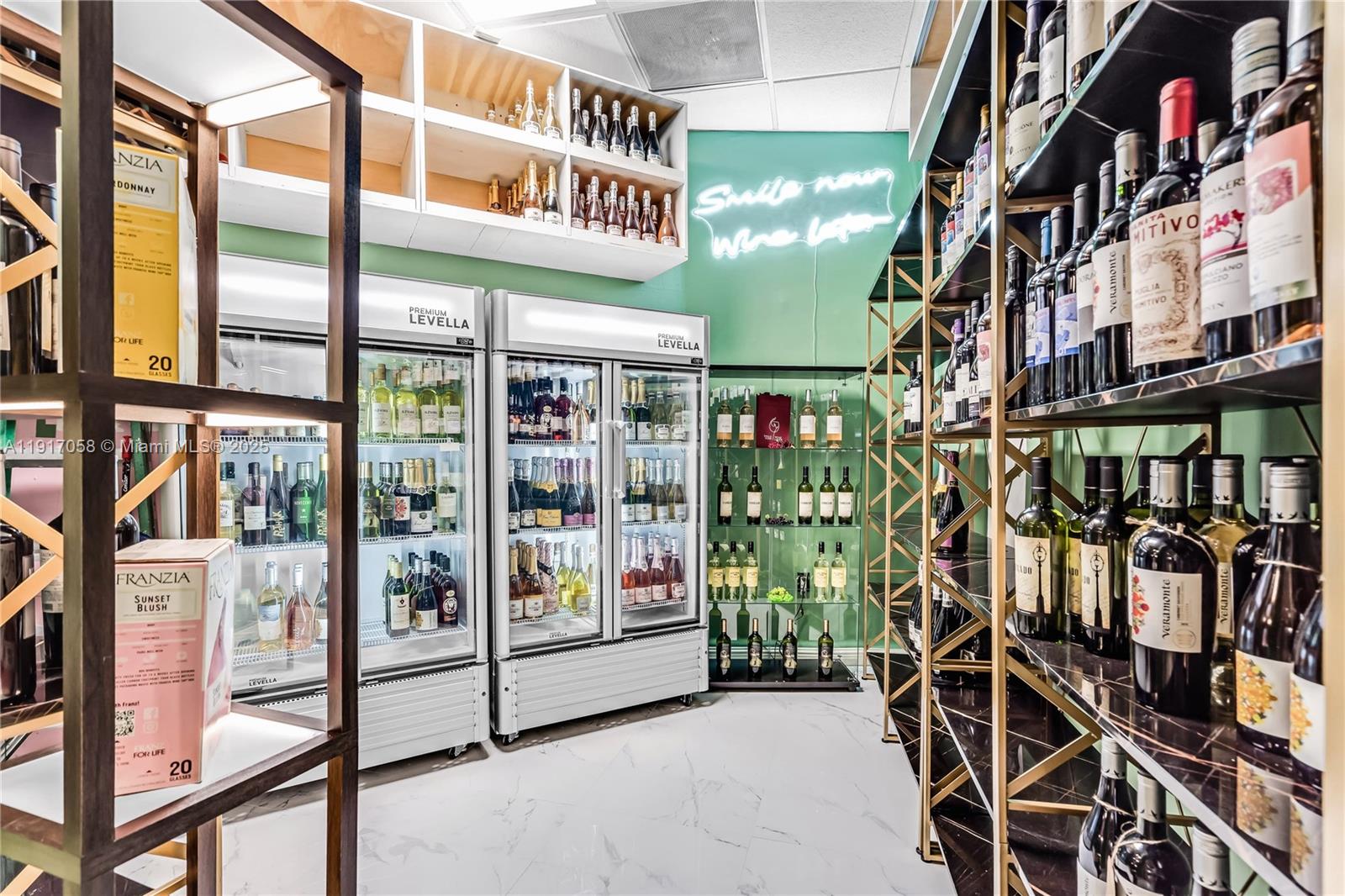 OPERA TOWER CONDO - Residential