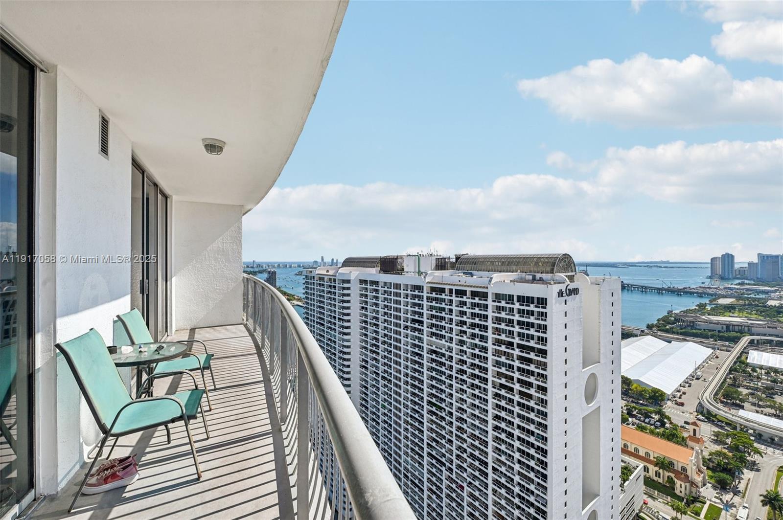 OPERA TOWER CONDO - Residential