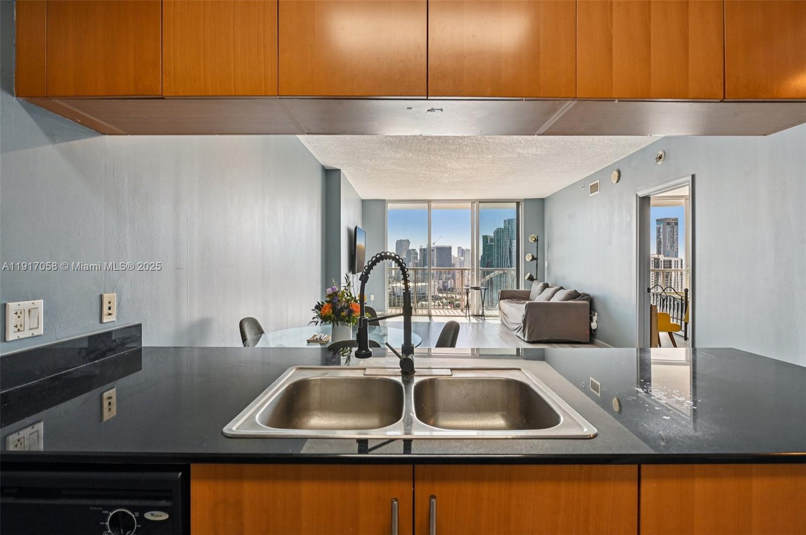 OPERA TOWER CONDO - Residential