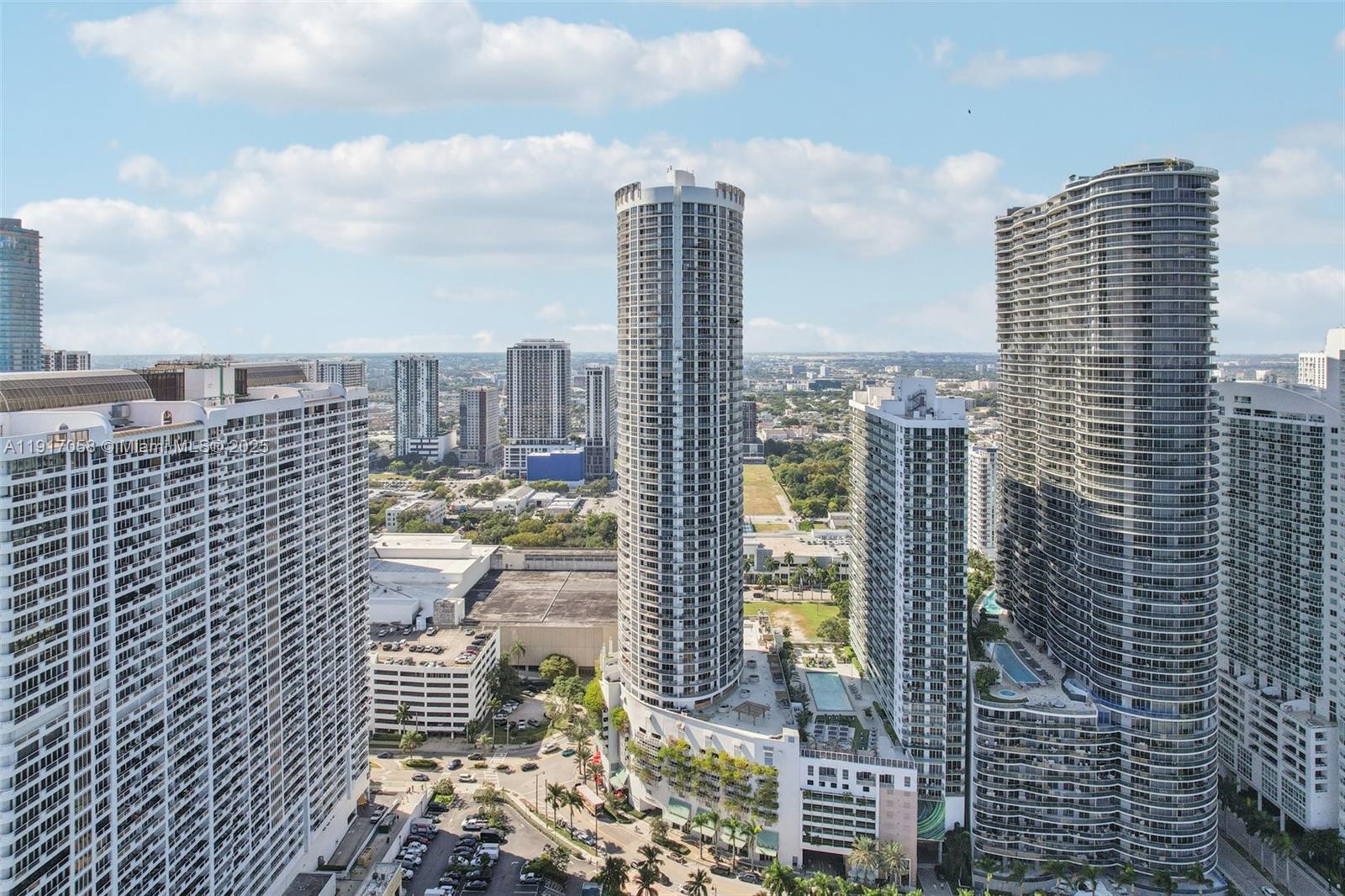 OPERA TOWER CONDO - Residential