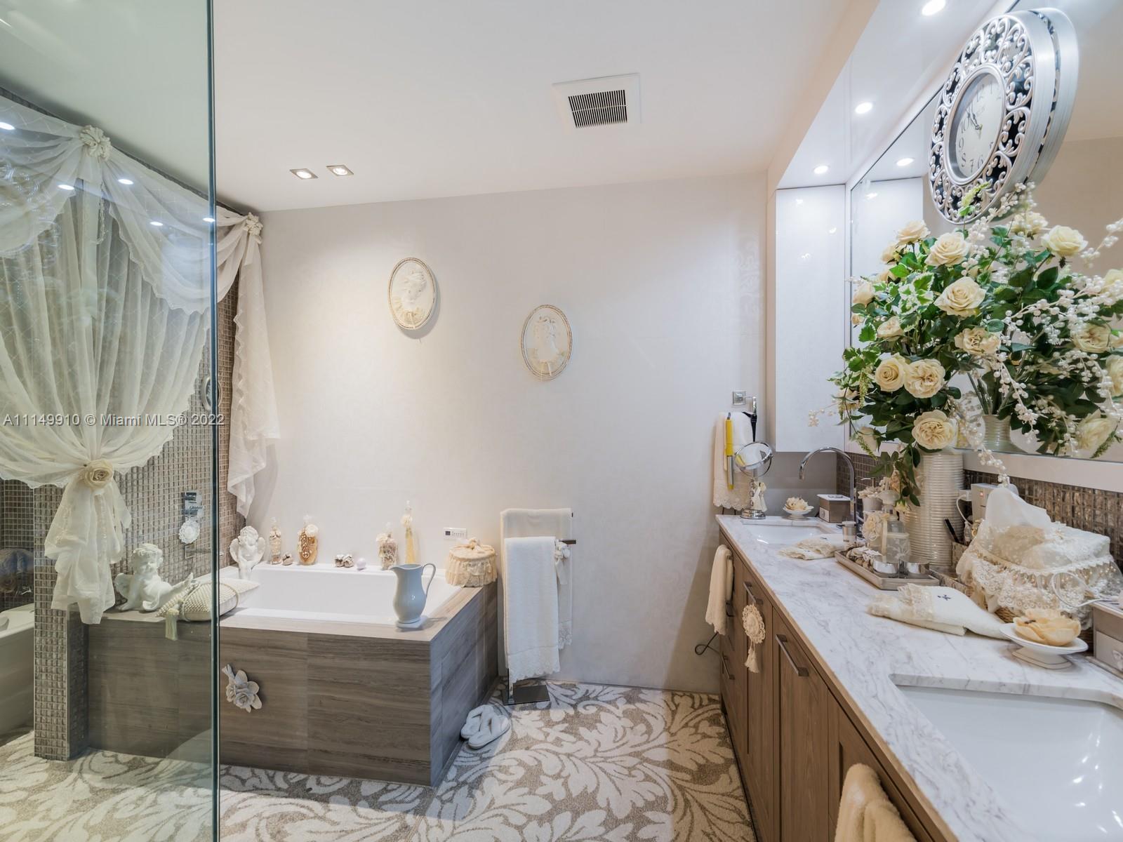 OCEANA KEY BISCAYNE CONDO - Residential