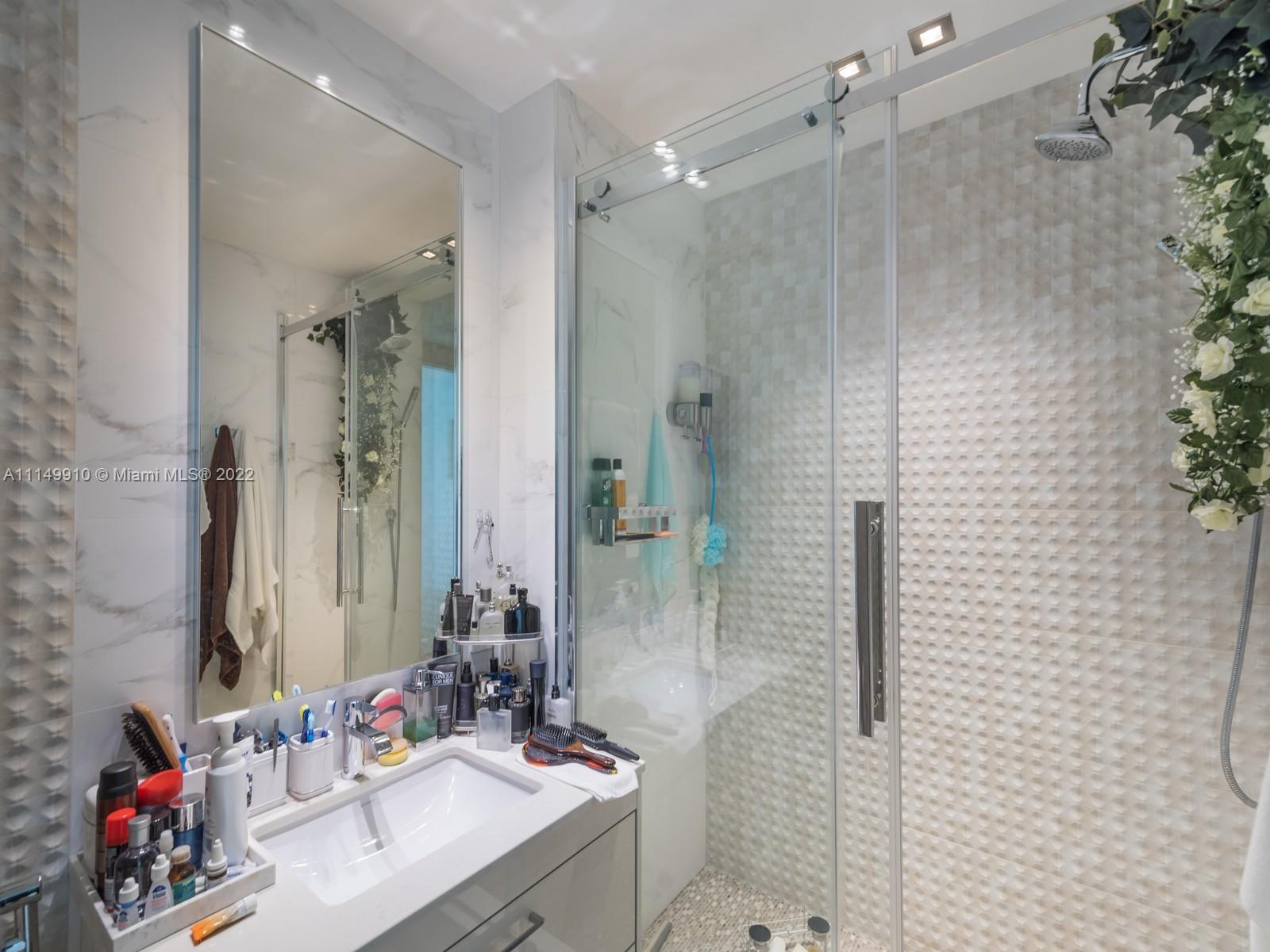 OCEANA KEY BISCAYNE CONDO - Residential