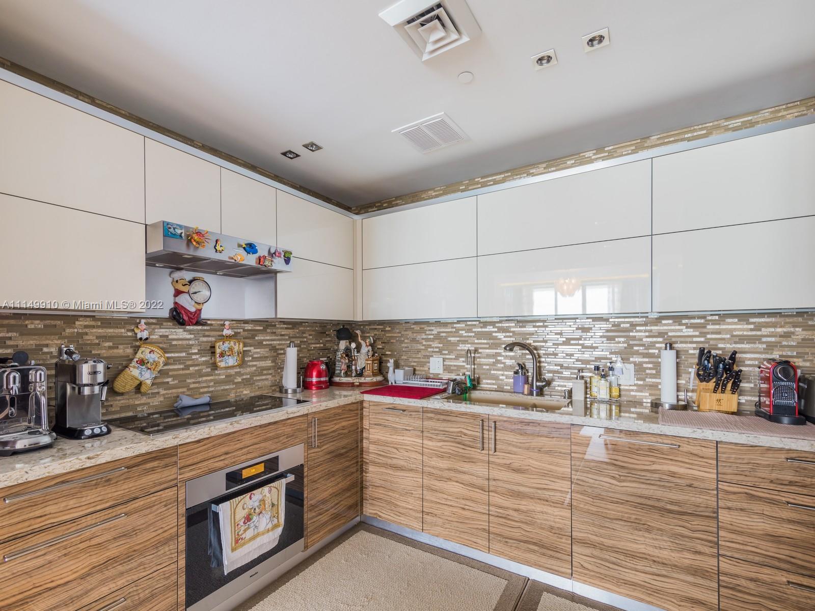 OCEANA KEY BISCAYNE CONDO - Residential