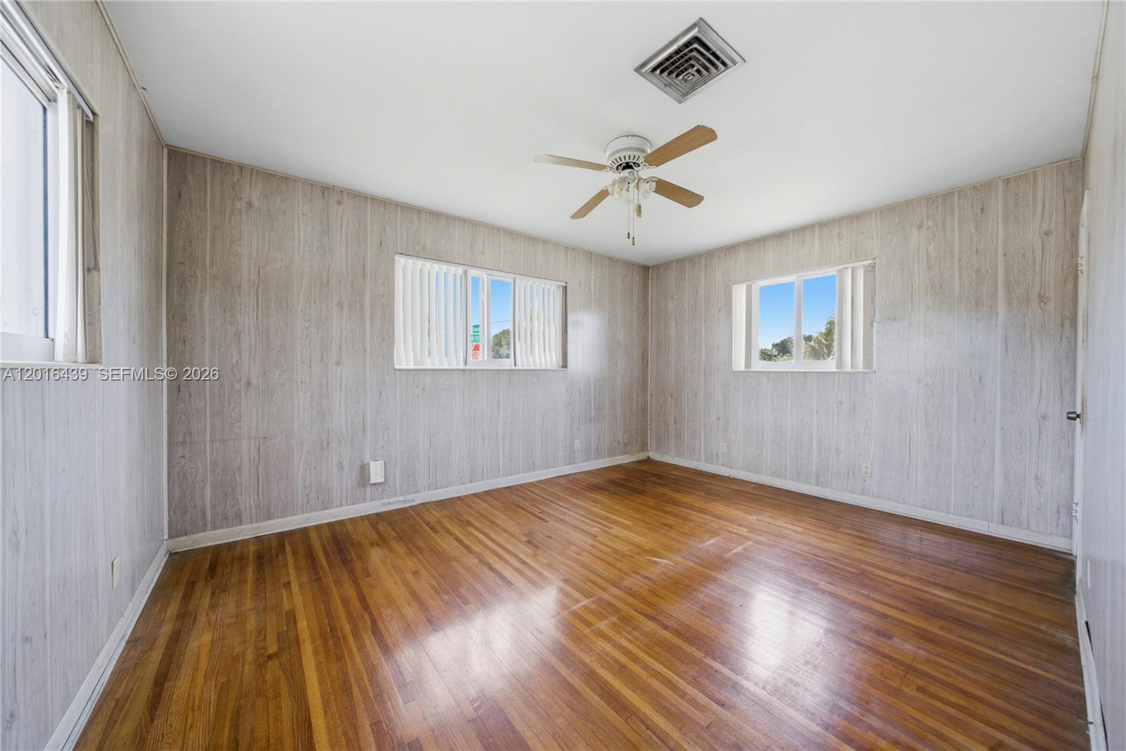 SHERIDAN PARK - Residential