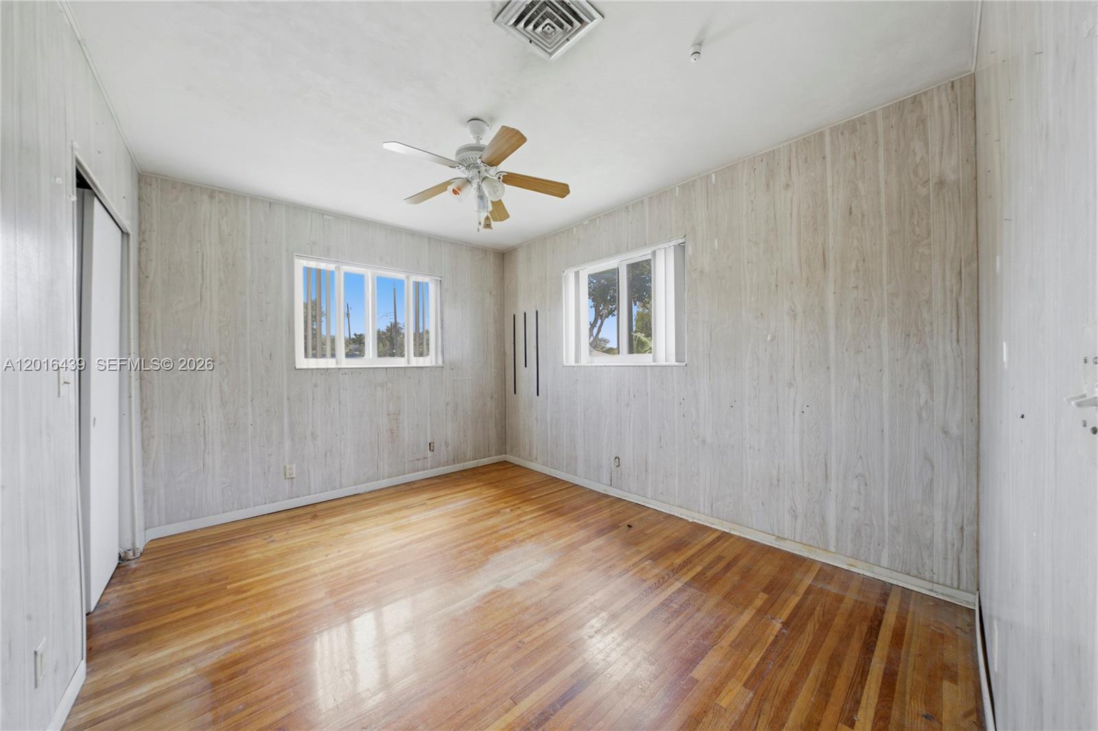 SHERIDAN PARK - Residential