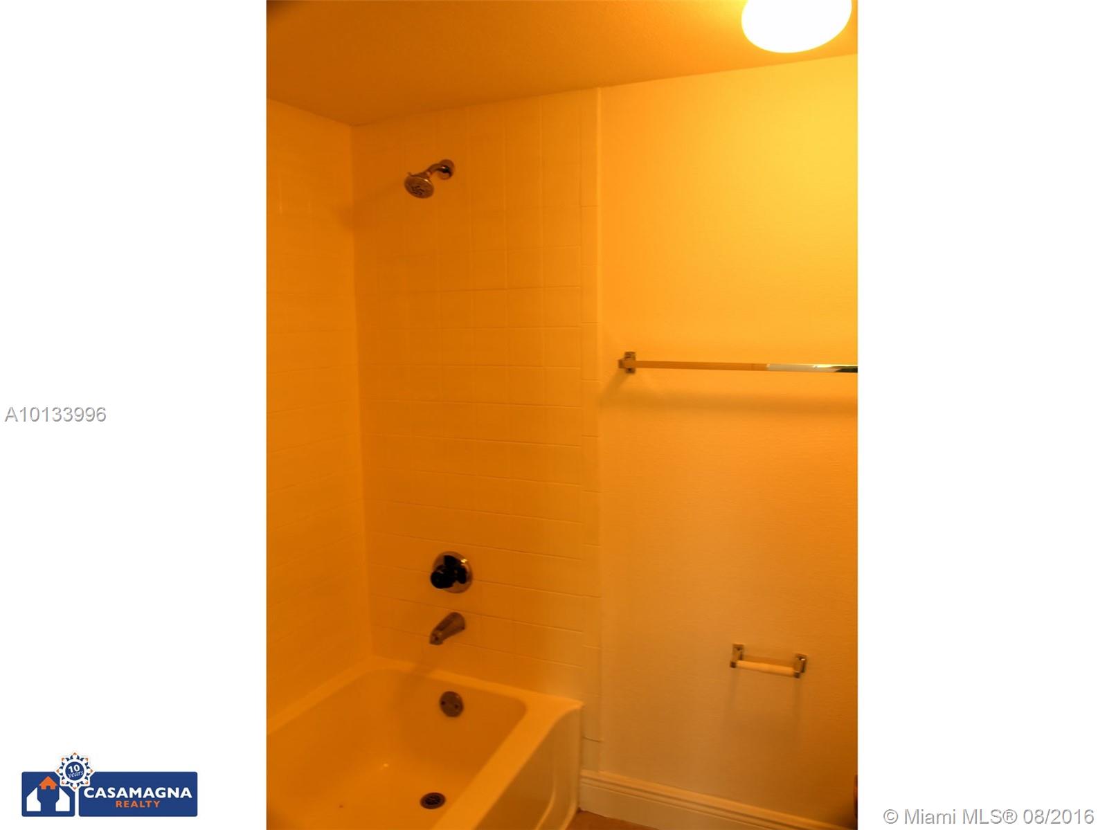 Villas De Venezia - Residential Lease