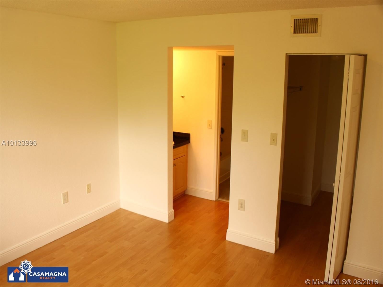 Villas De Venezia - Residential Lease