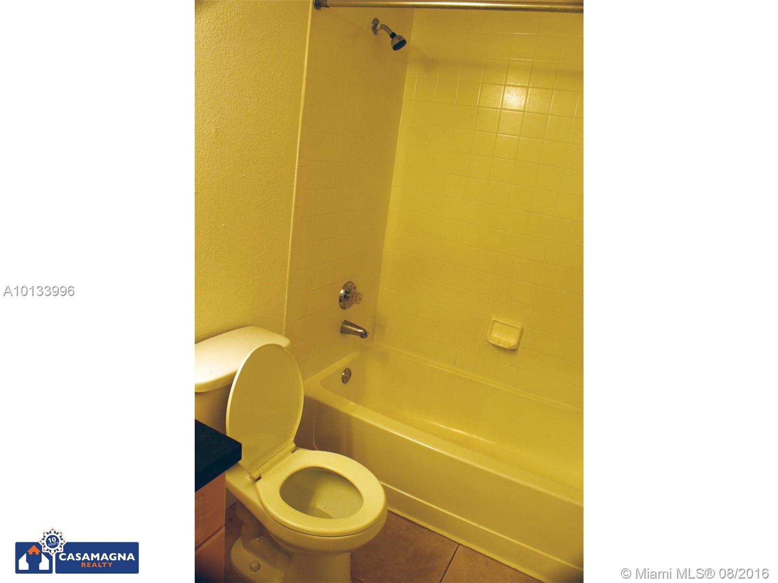 Villas De Venezia - Residential Lease