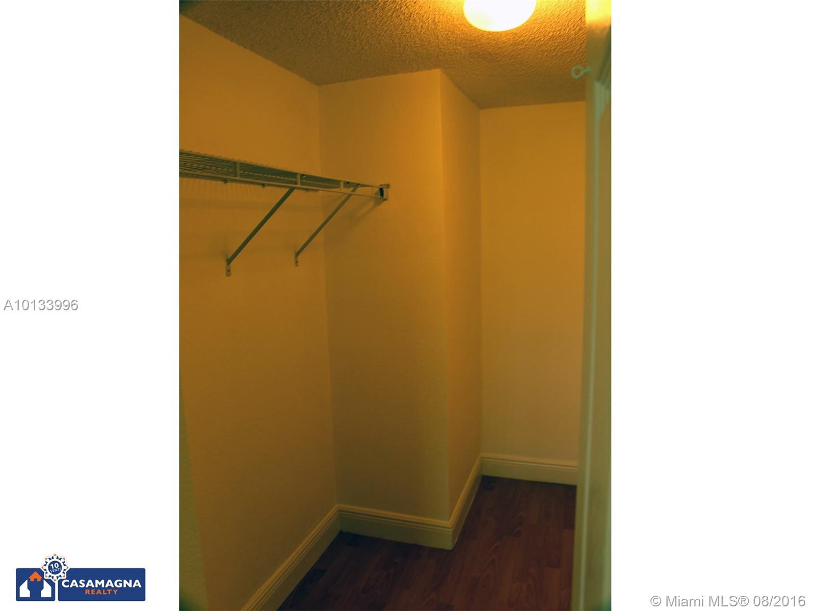 Villas De Venezia - Residential Lease