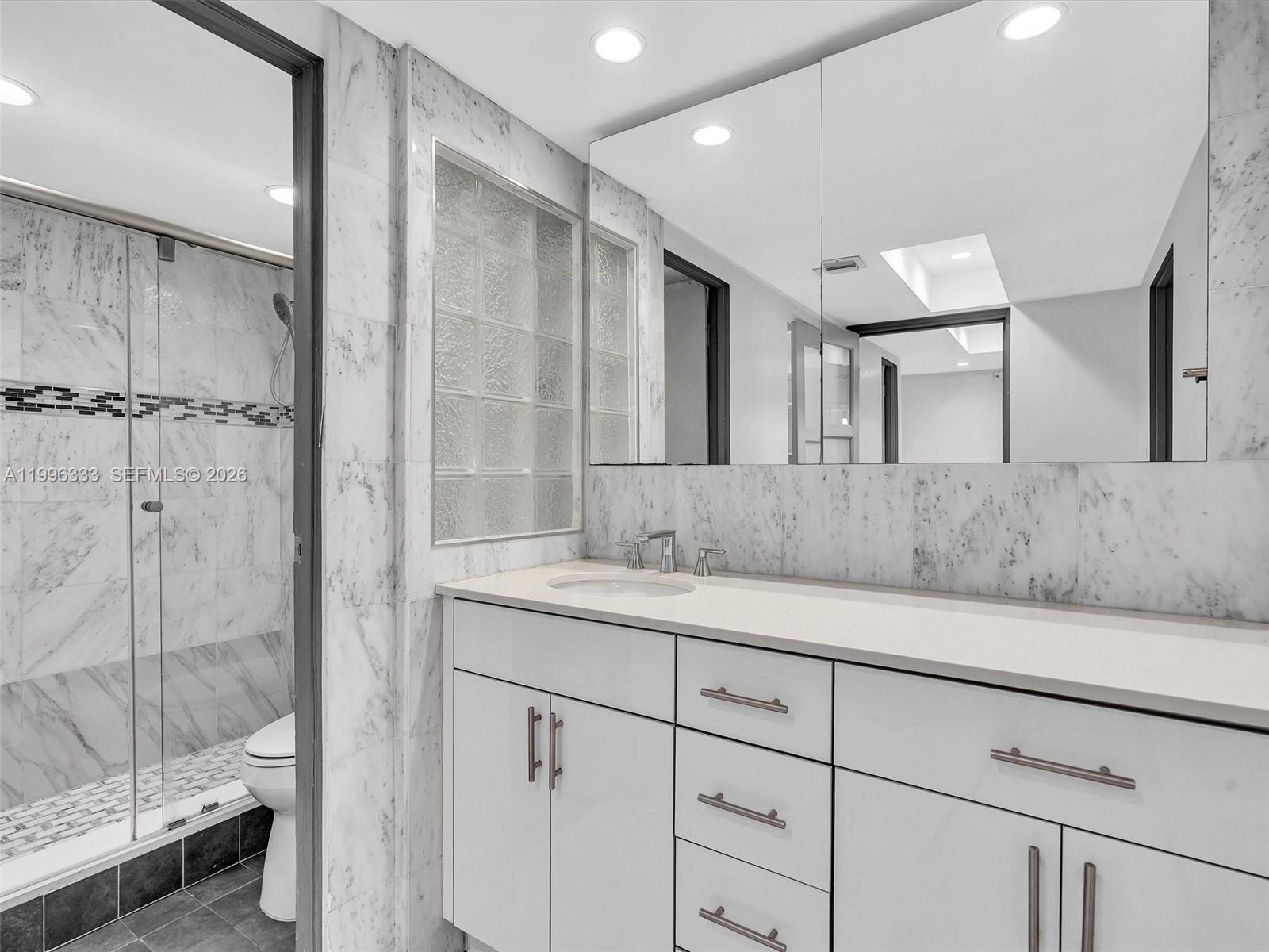 CORONADO CONDO- TOWER II - Residential Lease