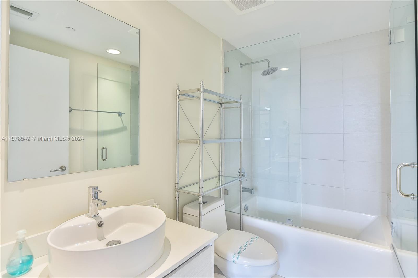 BEACHWALK CONDOMINIUM - Residential Lease