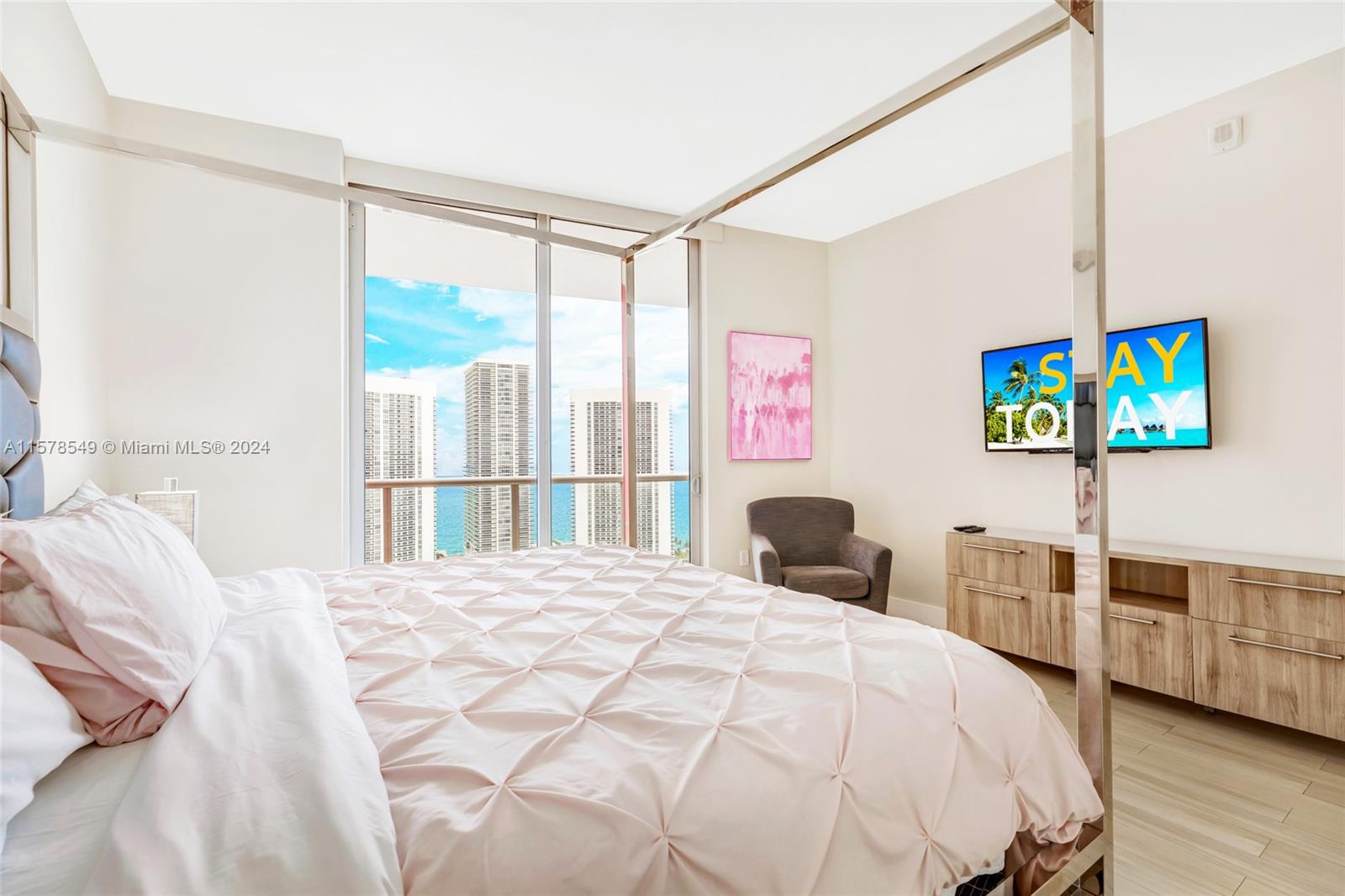 BEACHWALK CONDOMINIUM - Residential Lease