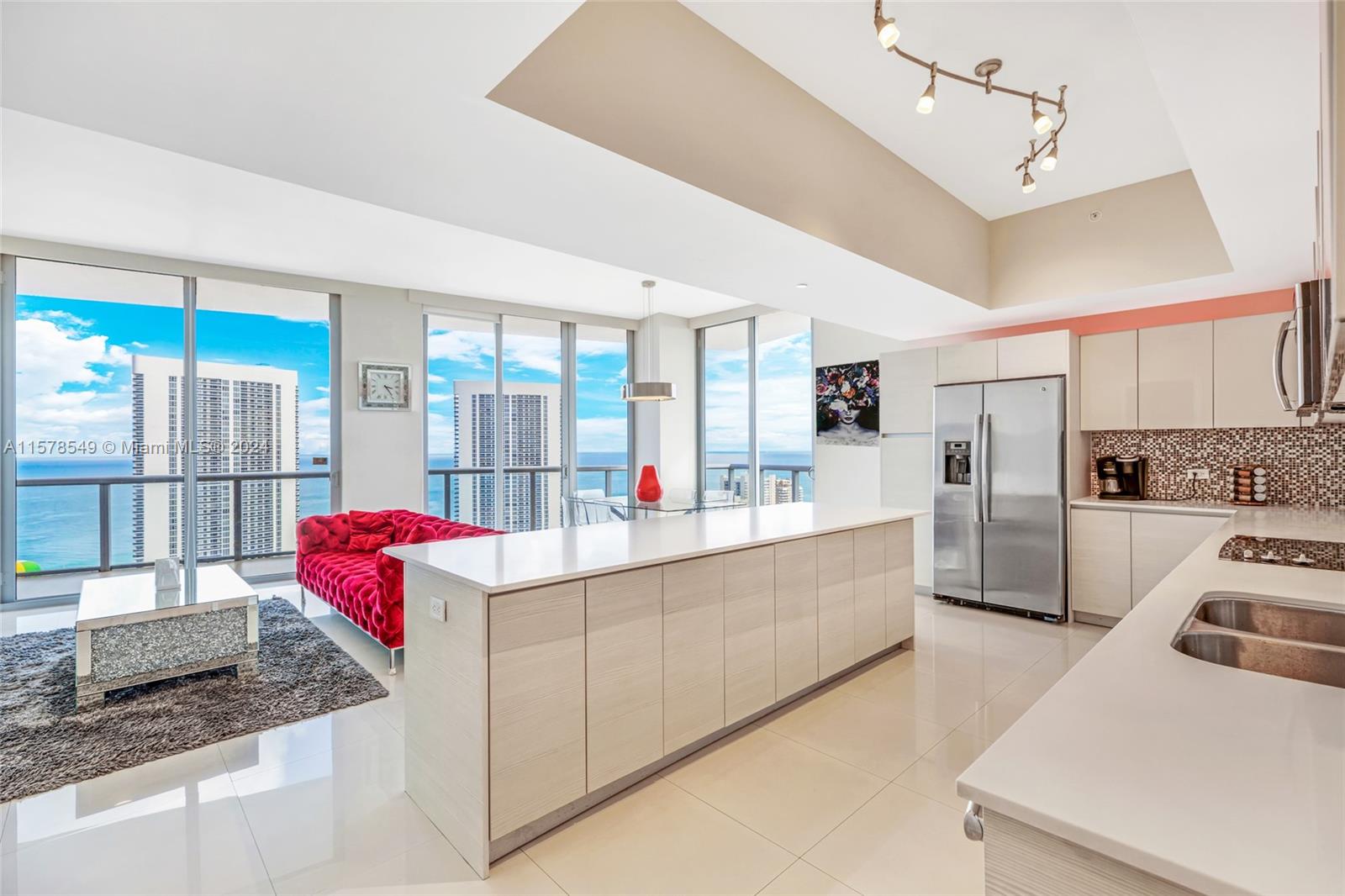 BEACHWALK CONDOMINIUM - Residential Lease