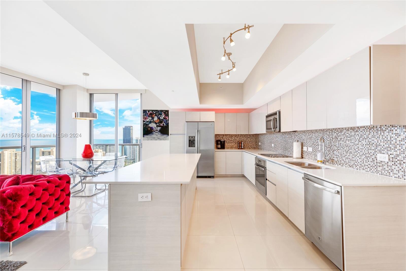 BEACHWALK CONDOMINIUM - Residential Lease