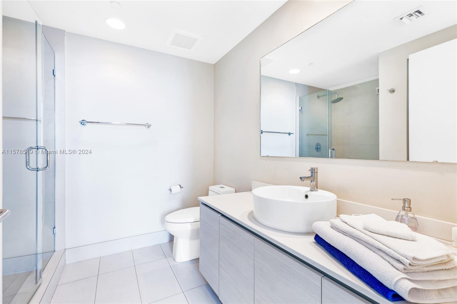 BEACHWALK CONDOMINIUM - Residential Lease