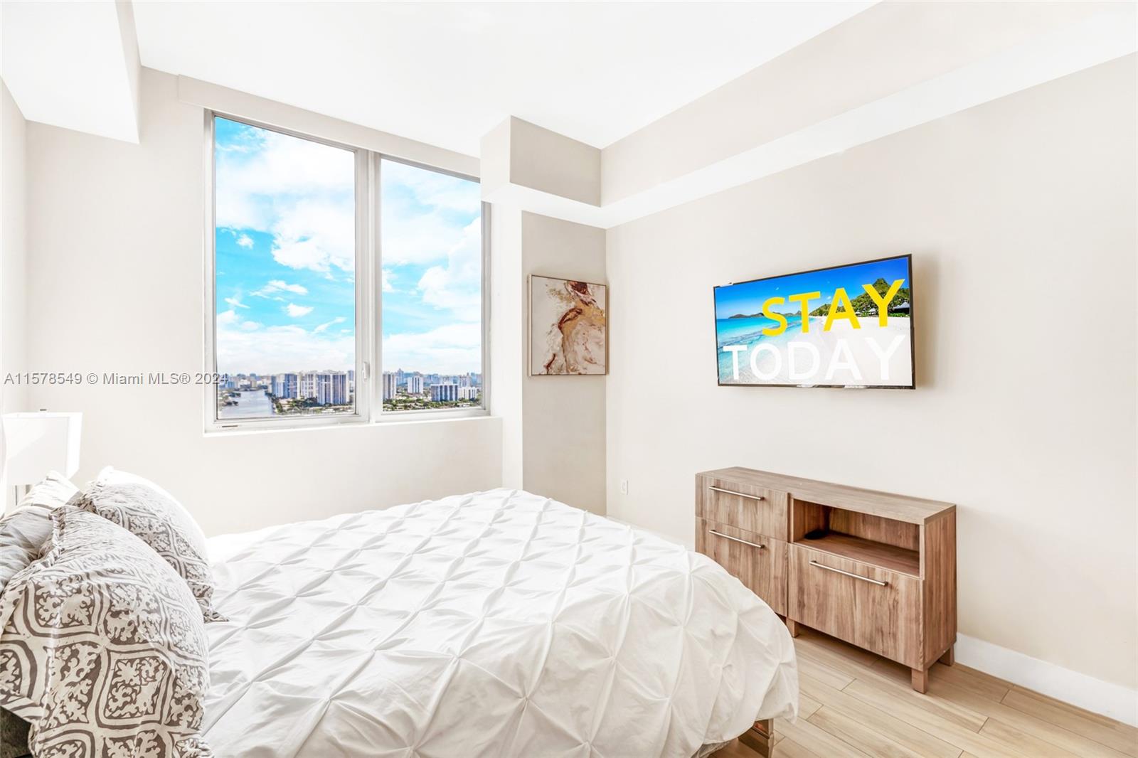 BEACHWALK CONDOMINIUM - Residential Lease