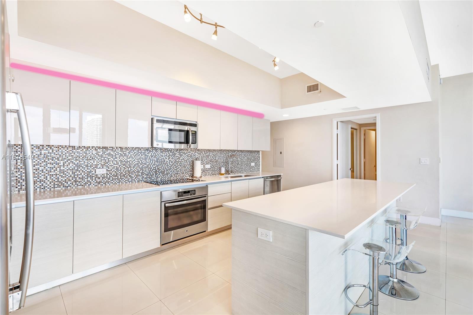 BEACHWALK CONDOMINIUM - Residential Lease