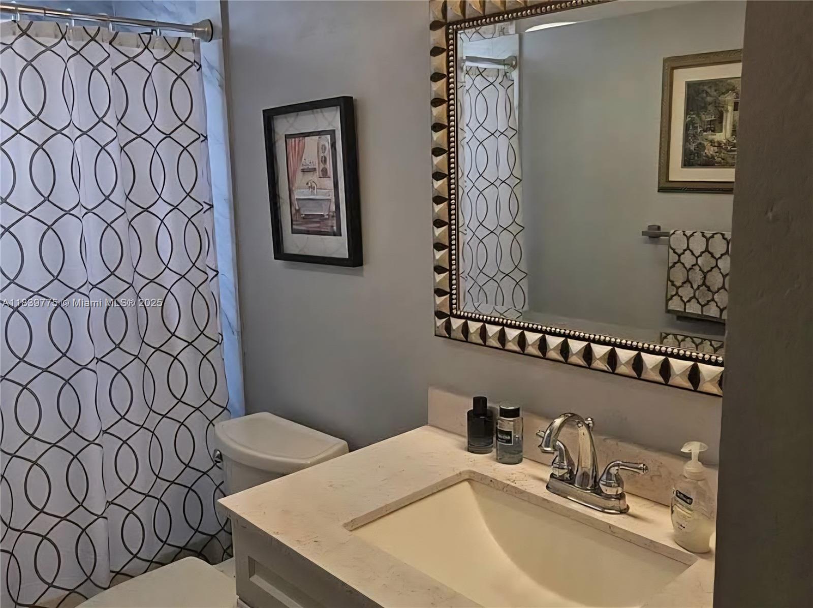 POLYNESIAN GARDENS CONDOM - Residential Lease