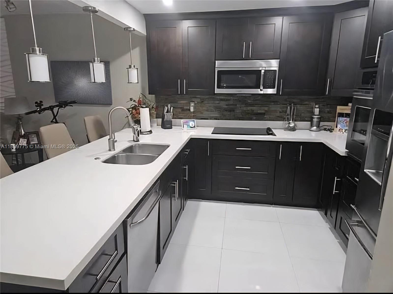 404 NW 68th Ave 216