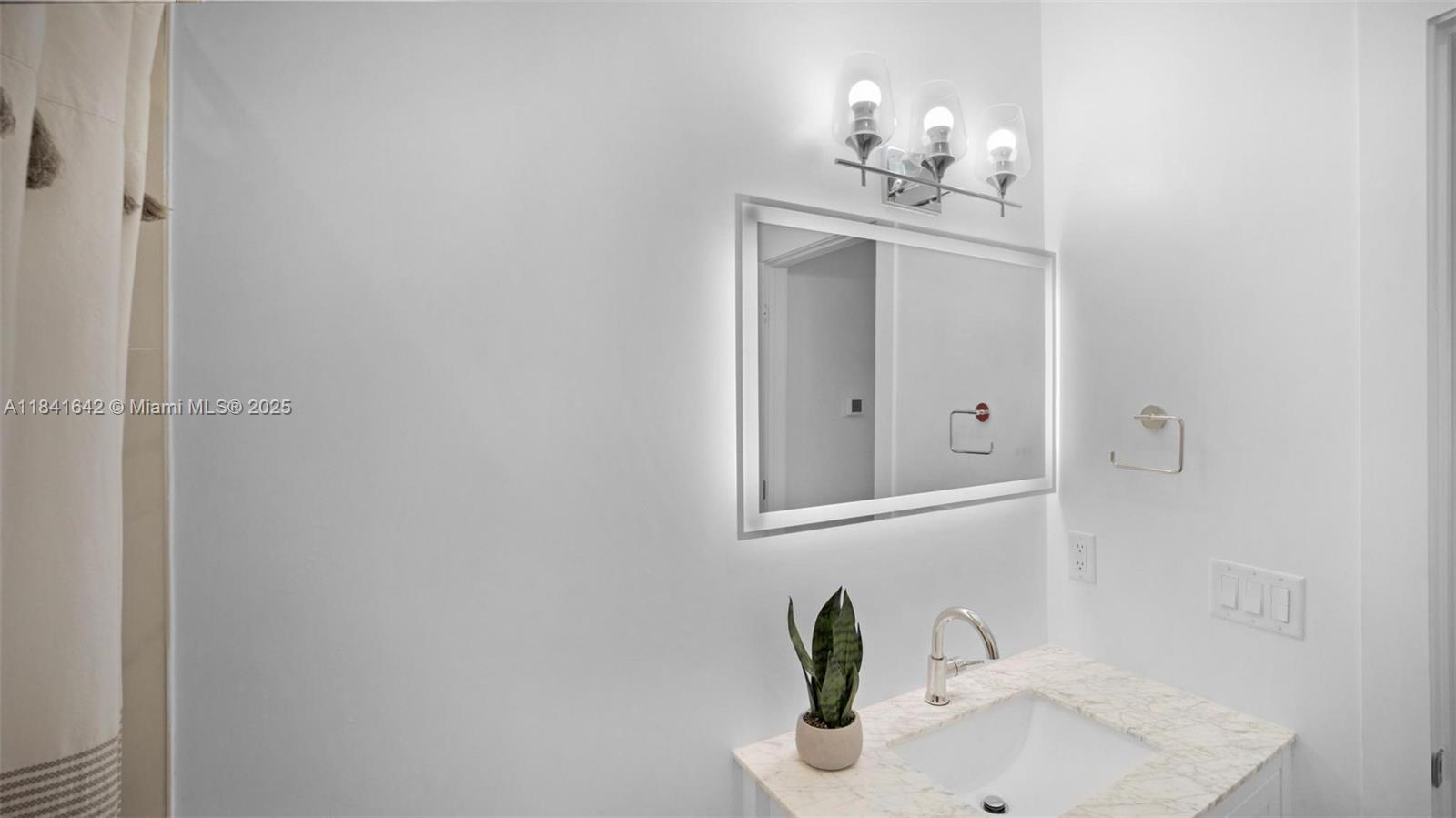 CROSS KEY WATERWAYS EST S - Residential