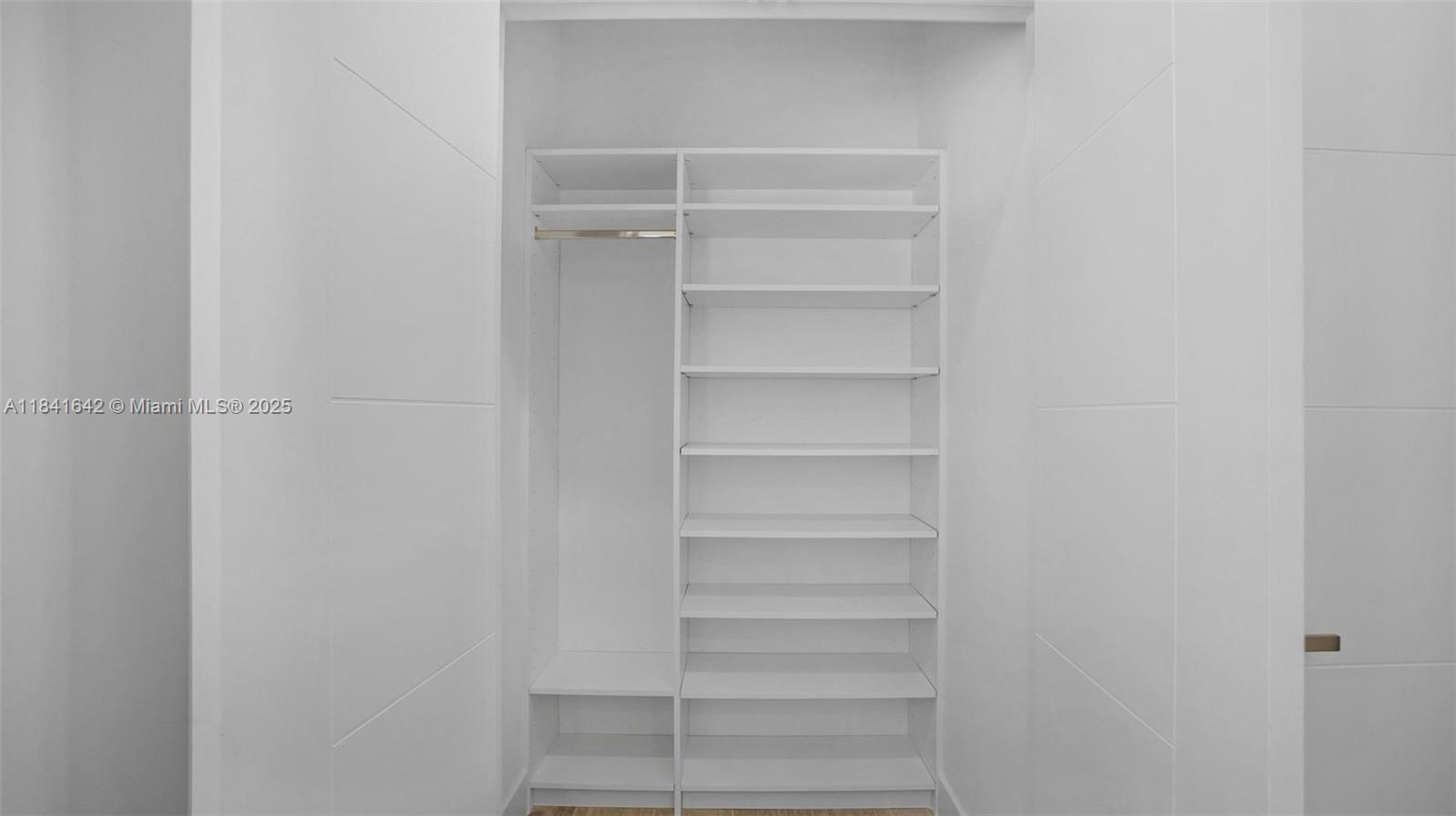 CROSS KEY WATERWAYS EST S - Residential