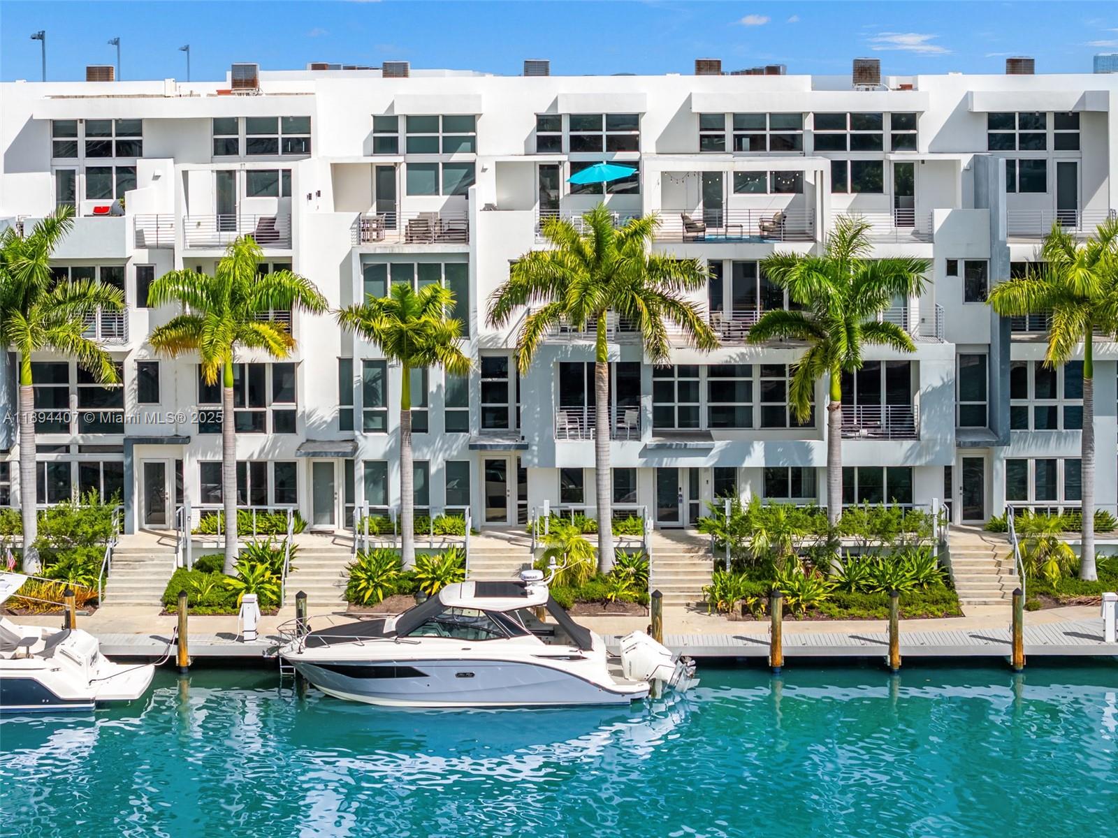 33 N Shore Dr 33