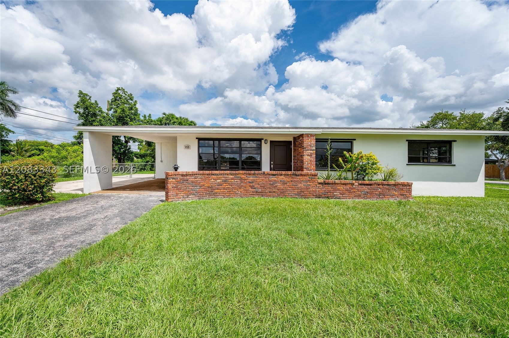 955 NW 15th St