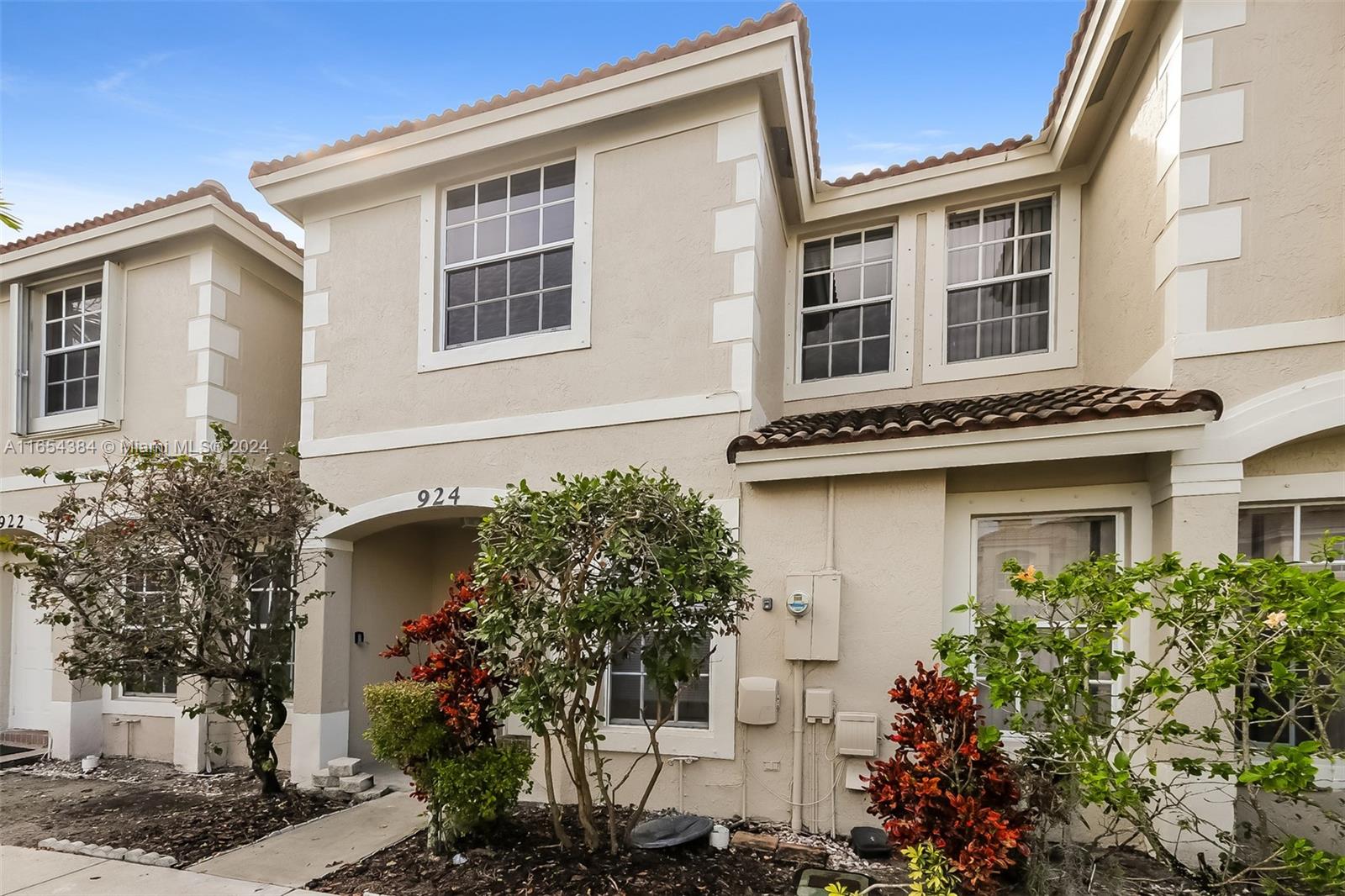 SUMMIT LAKE - Residential Lease