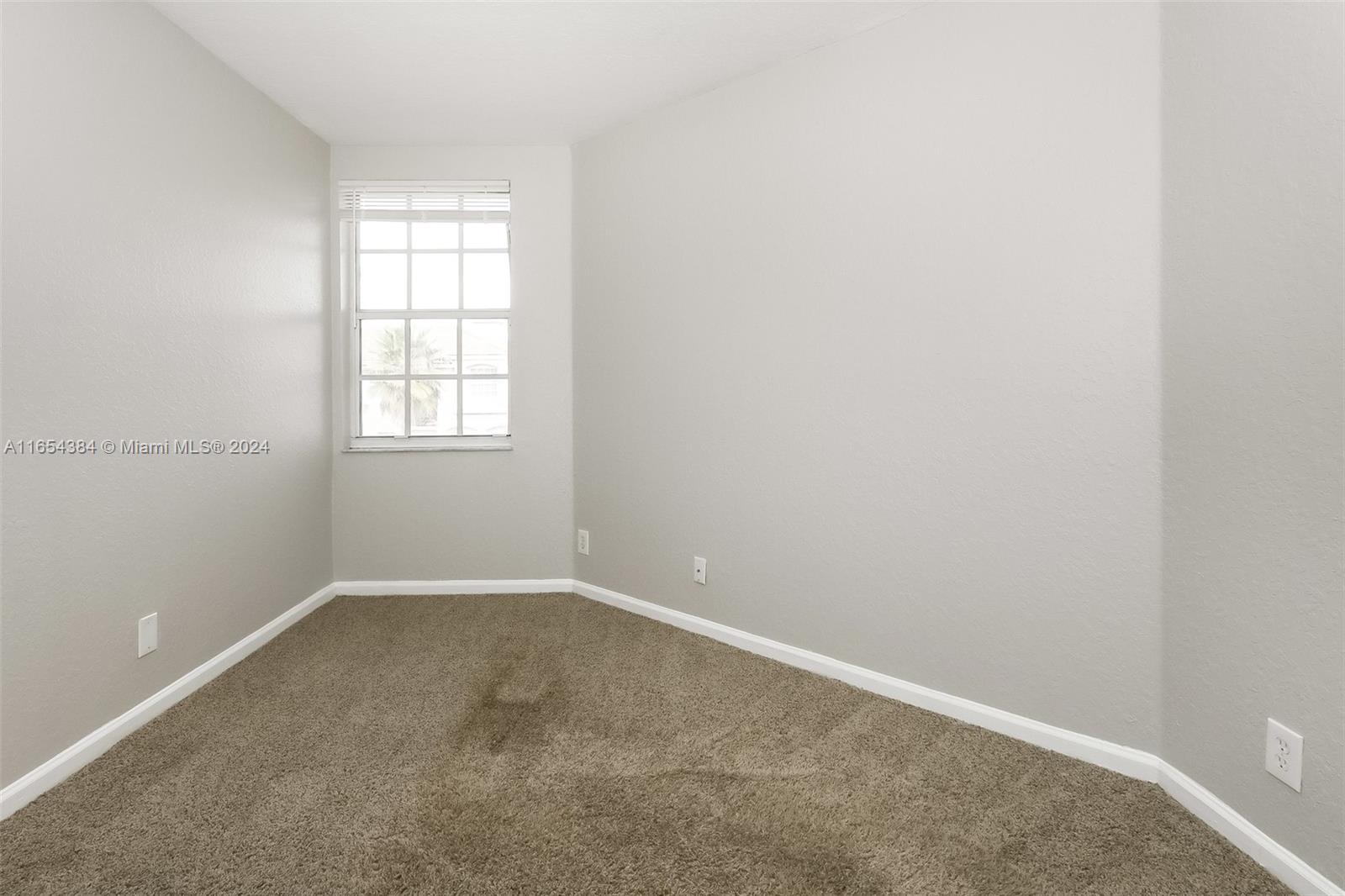 SUMMIT LAKE - Residential Lease
