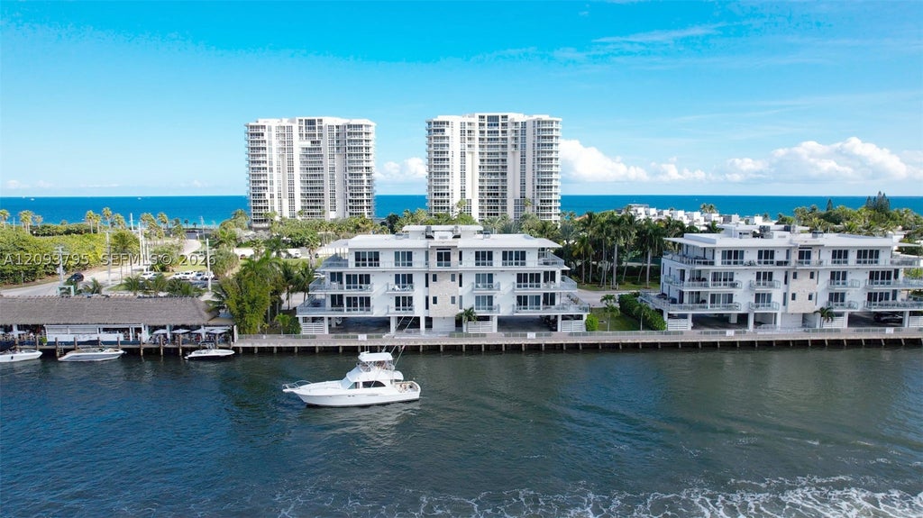 Photo of 6100 N Ocean Dr #3N, Hollywood, FL 33019 (MLS # A12093795)