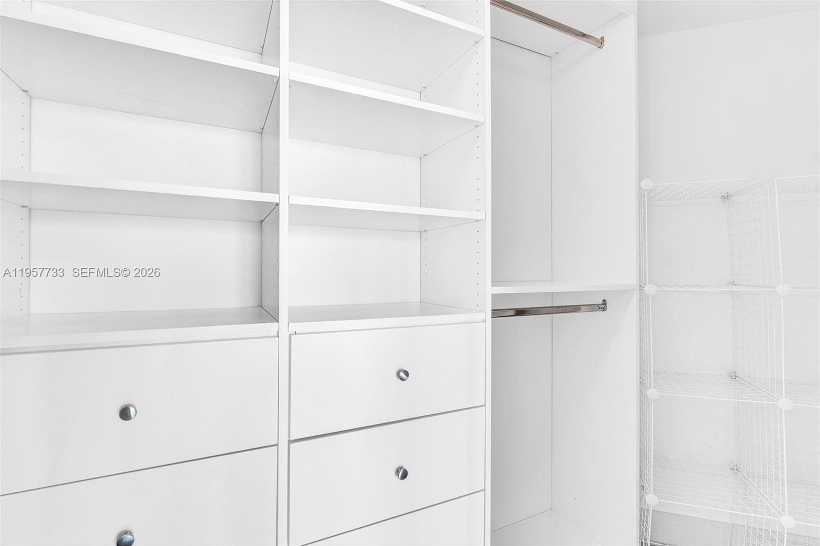 INFINITY AT BRICKELL COND - Residential