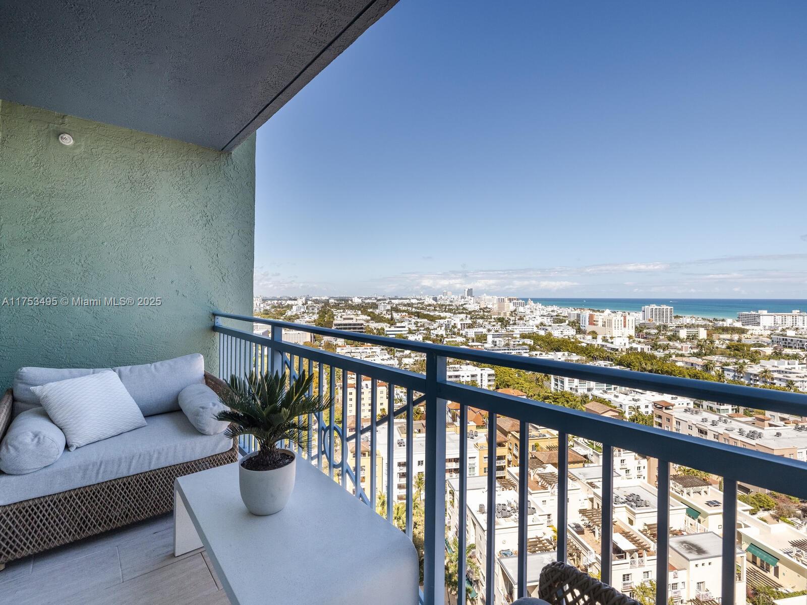 YACHT CLUB AT PORTOFINO C - Residential