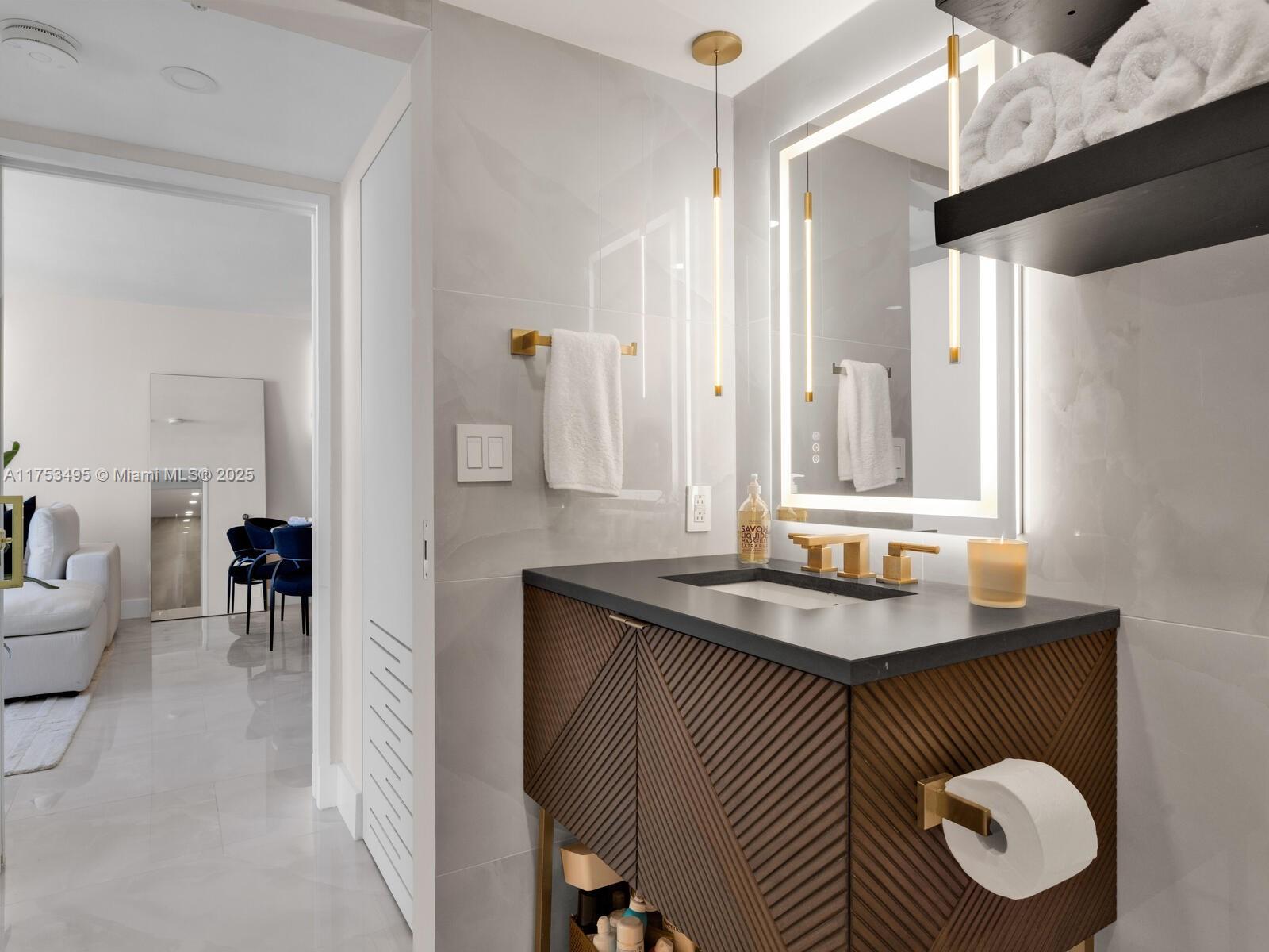 YACHT CLUB AT PORTOFINO C - Residential