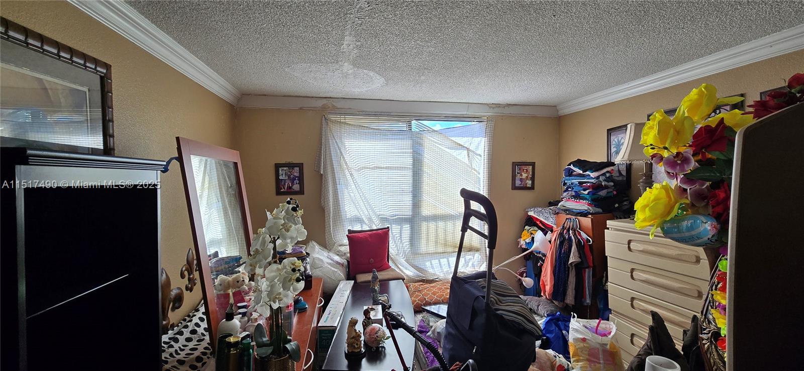 LAS ESTRELLAS CONDO - Residential