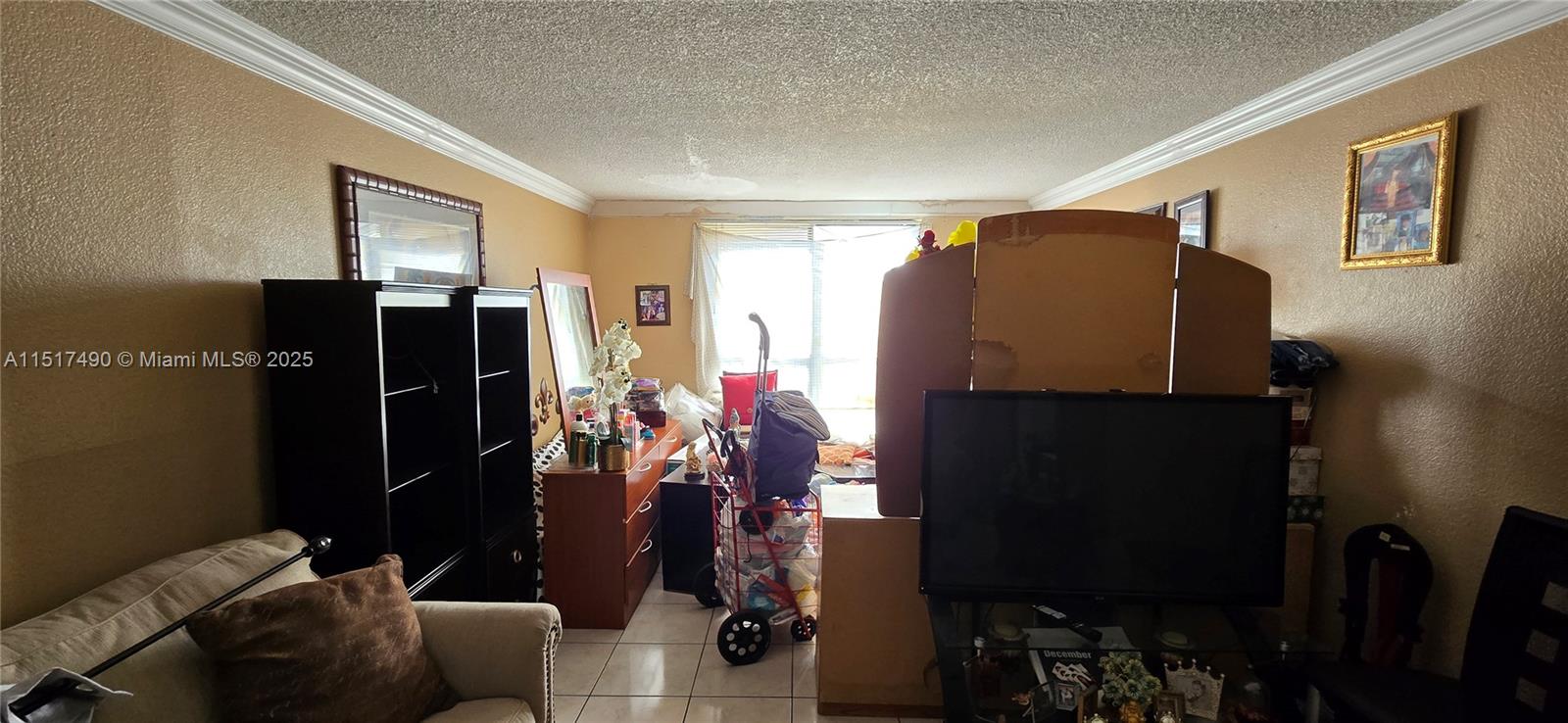 LAS ESTRELLAS CONDO - Residential