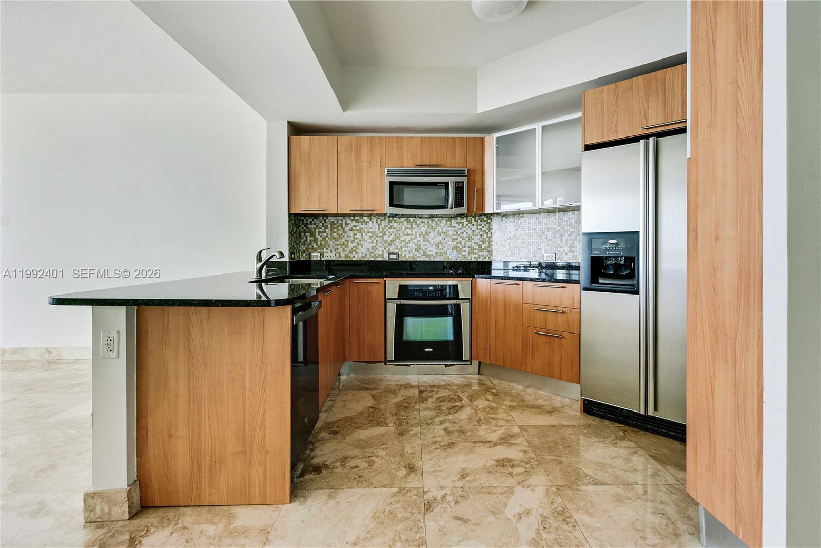 PLATINUM CONDO - Residential Lease
