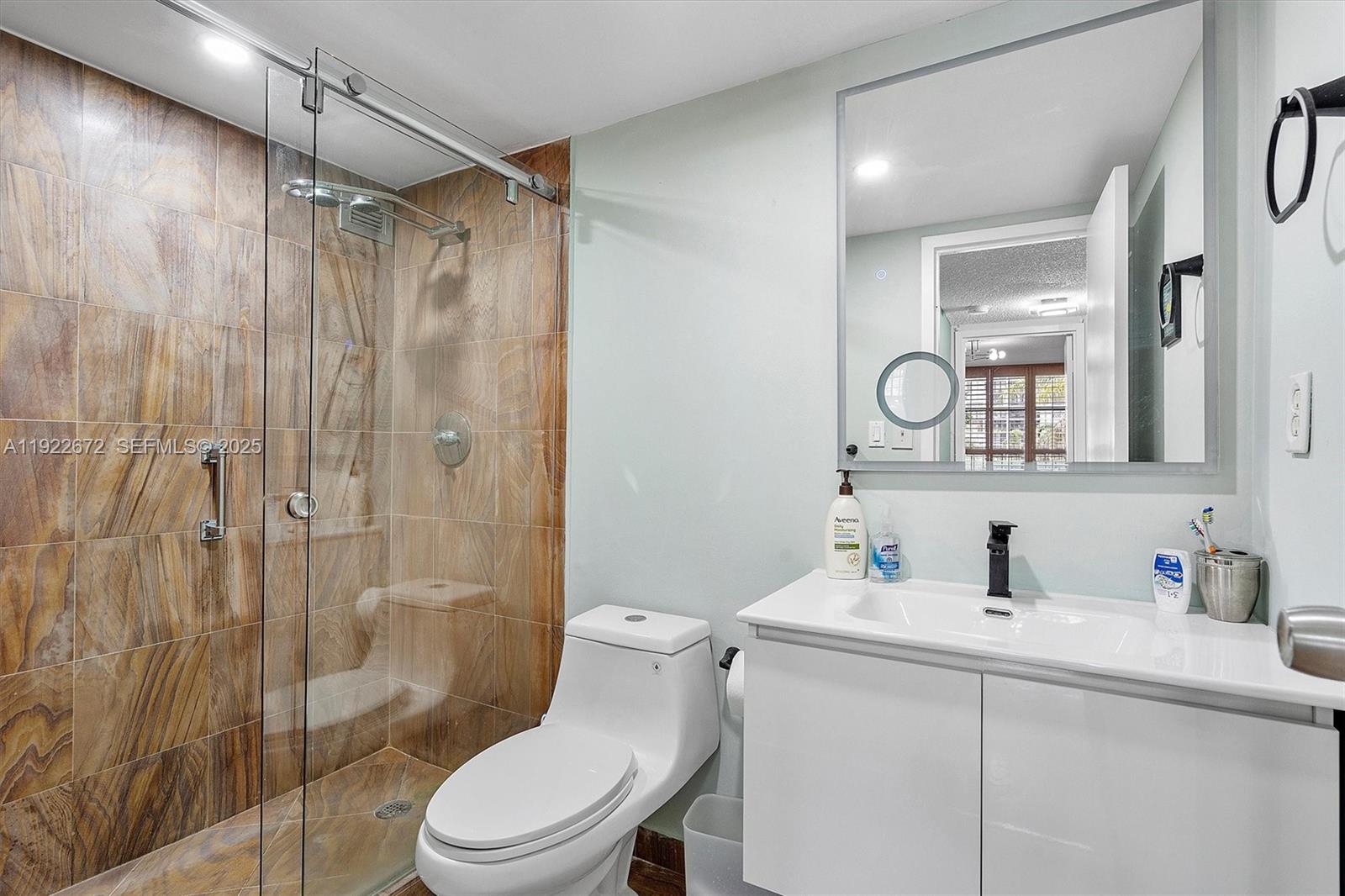 TOWERS OF OCEANVIEW SOUTH - Residential Lease