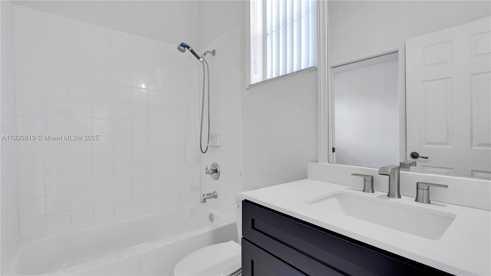 LAS TERRAZAS AT VIZCAYA C - Residential