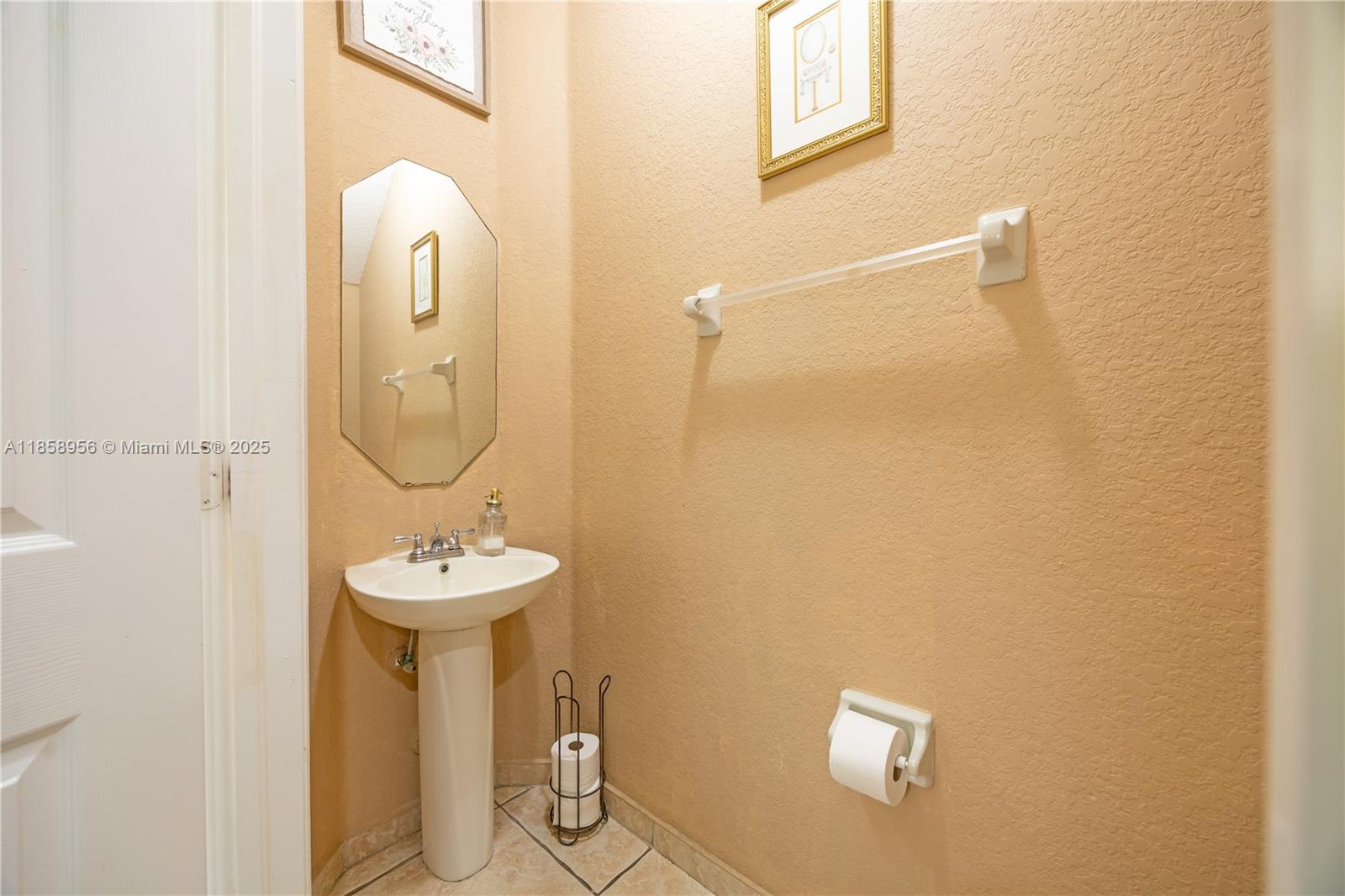 UNITED HOMES AT BELLA VIS - Residential