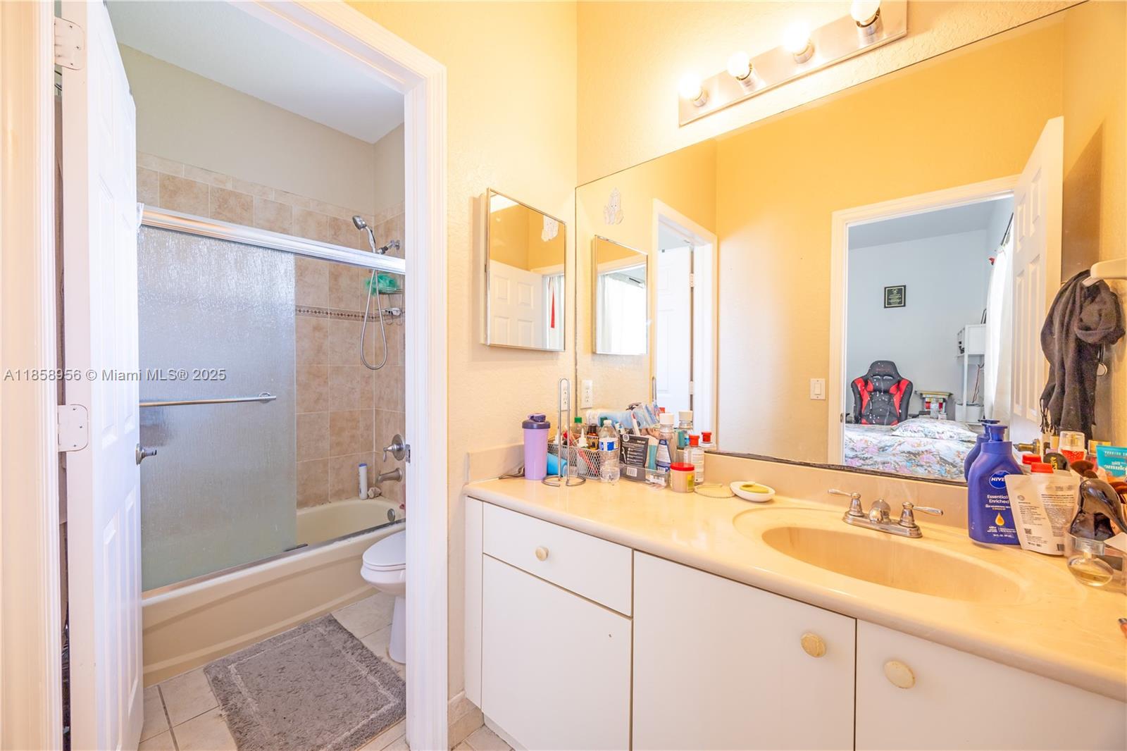 UNITED HOMES AT BELLA VIS - Residential