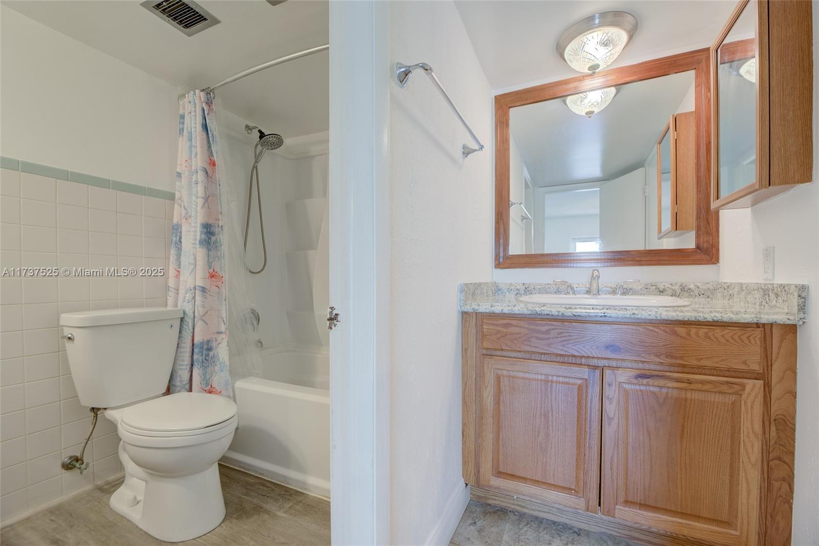 BRENTWOOD TOWNHOUSE 3 CON - Residential