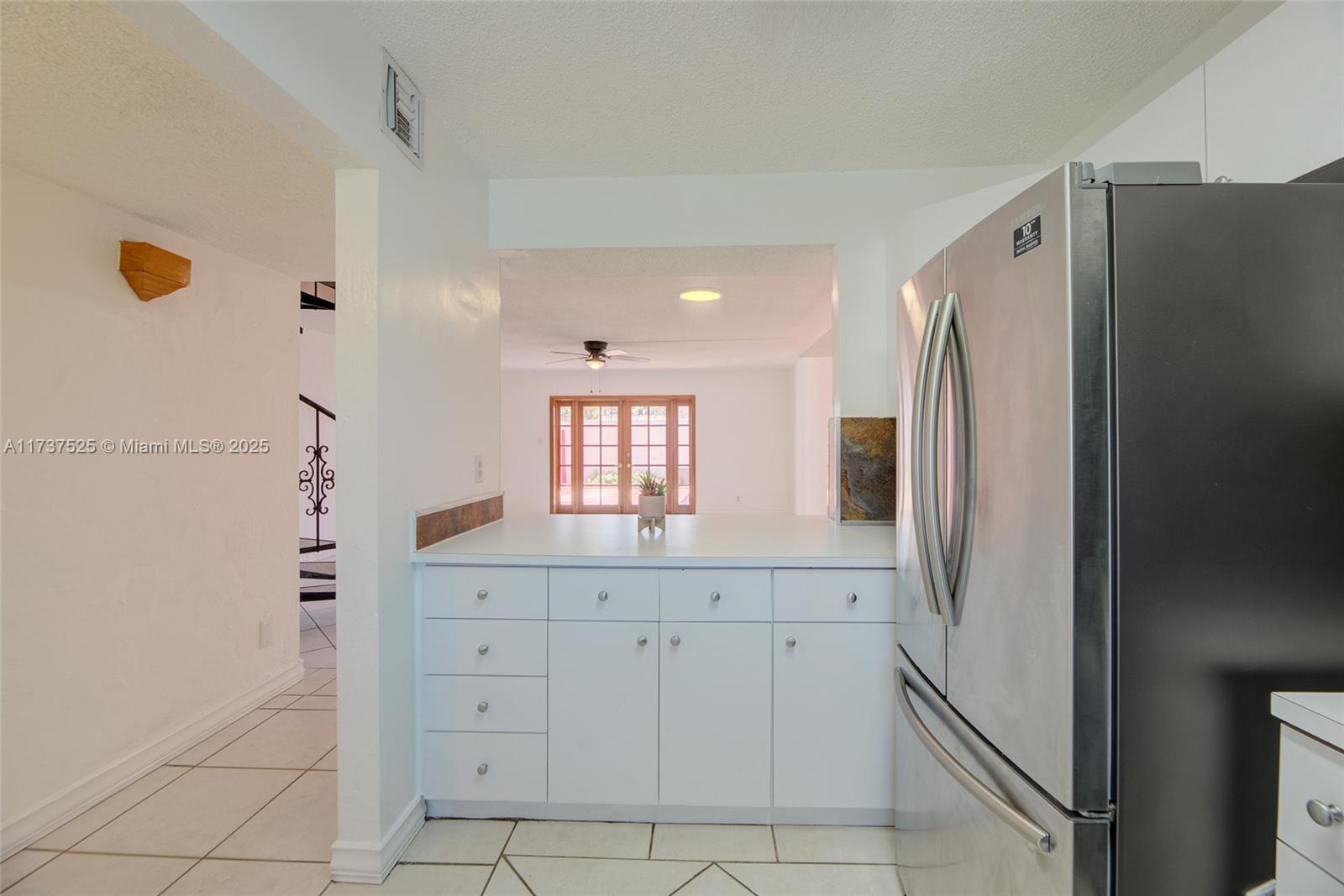 BRENTWOOD TOWNHOUSE 3 CON - Residential