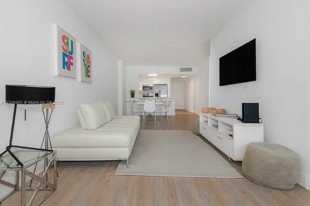 RONEY PALACE CONDO - Residential Lease