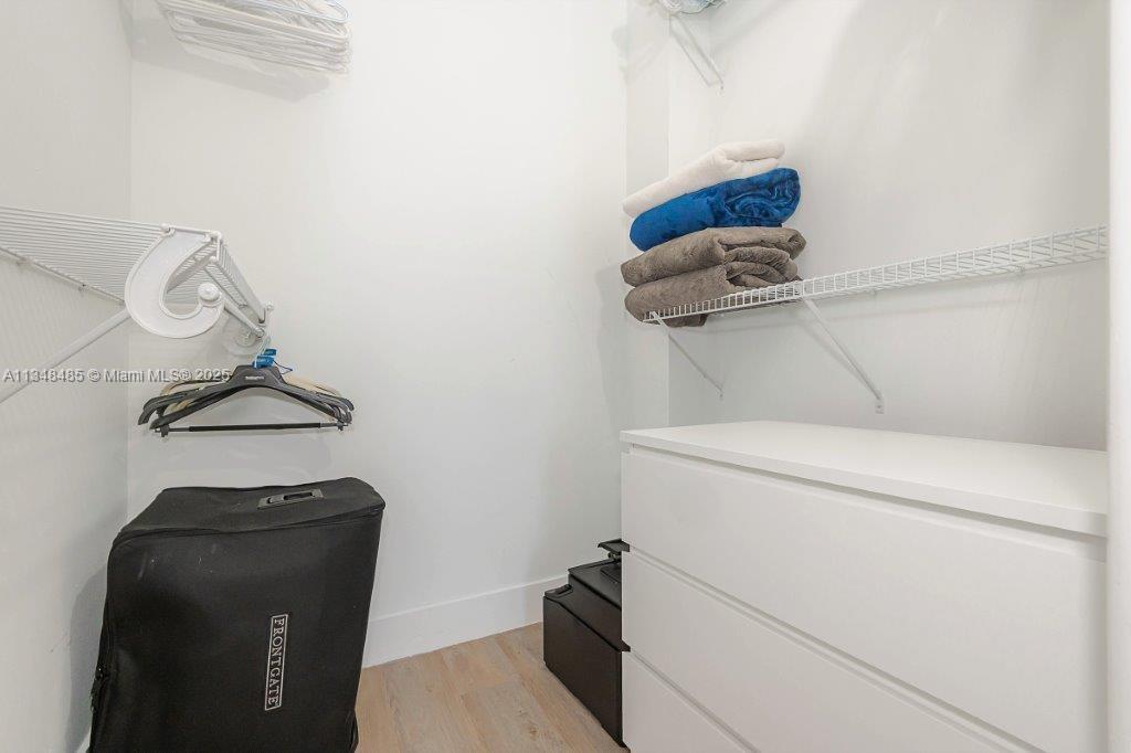 RONEY PALACE CONDO - Residential Lease