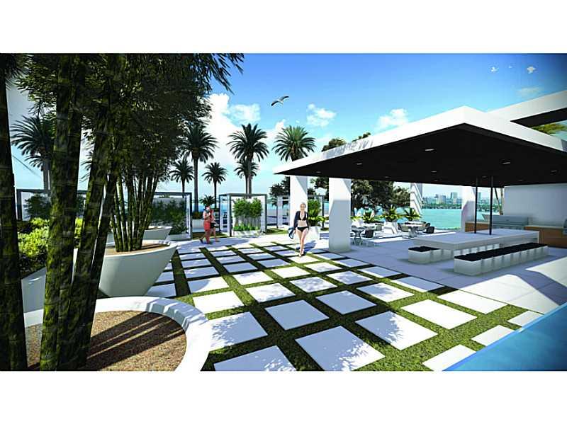 J PACKARD LAIRDS RESUB - Residential Lease