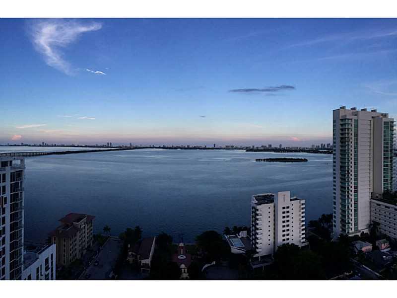 Surrounded by amazing scenery, Bay House at East Edgewater offers wide open views across the blue waters of Biscayne Bay, overlooking the isles of Miami Beach and Key Biscayne and the vibrant city lights of Downtown, Midtown and the Miami Design district. Bay House is located in the heart of Miami, and is part of the hottest new neighborhood where parks, galleries, restaurants and shops are just a few steps away.