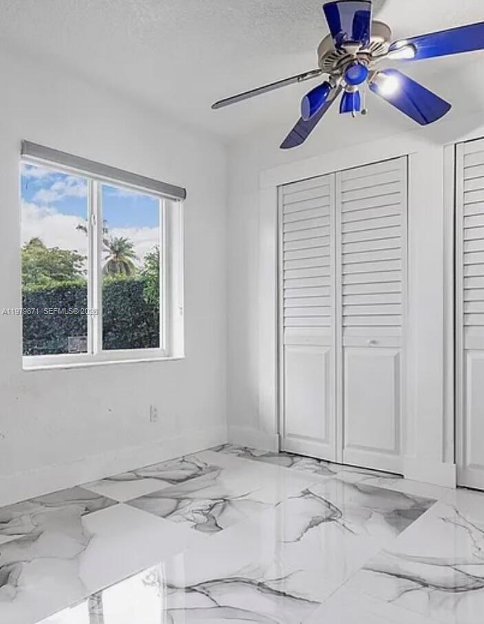 DEVON-AIRE ESTATES SEC 4 - Residential